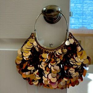 Impeccable sparkly evening purse with dust bag. BCBG Max Azria